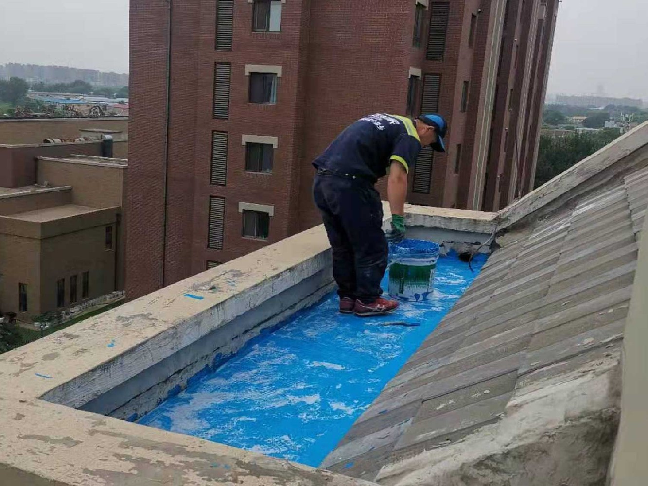 富阳楼顶防水补漏